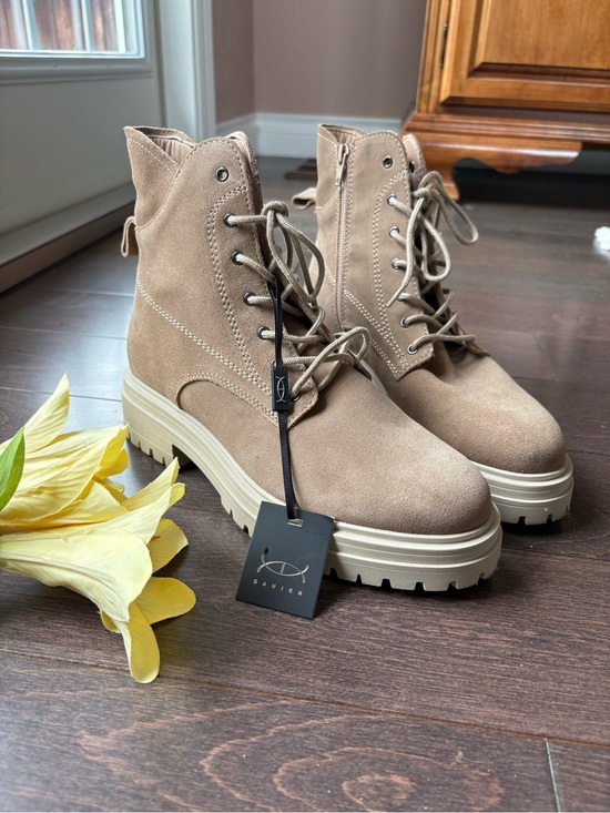 Danier Shoes - NWT Danier Trudy Suede Lace Up Boots